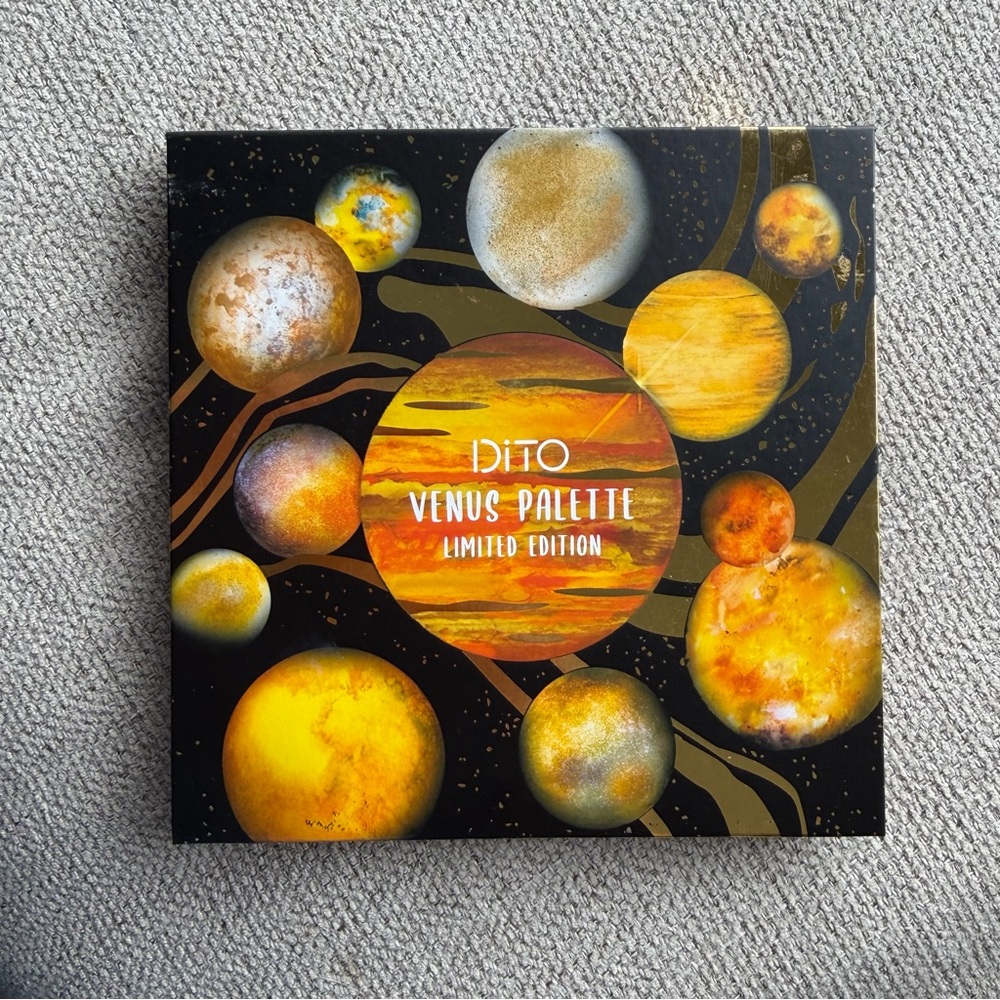 DiTO Venus Palette Limited Edition Eye Shadow